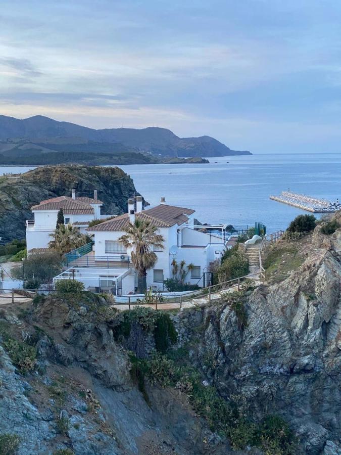 Can Pau Guesthouse Pensión Llançà