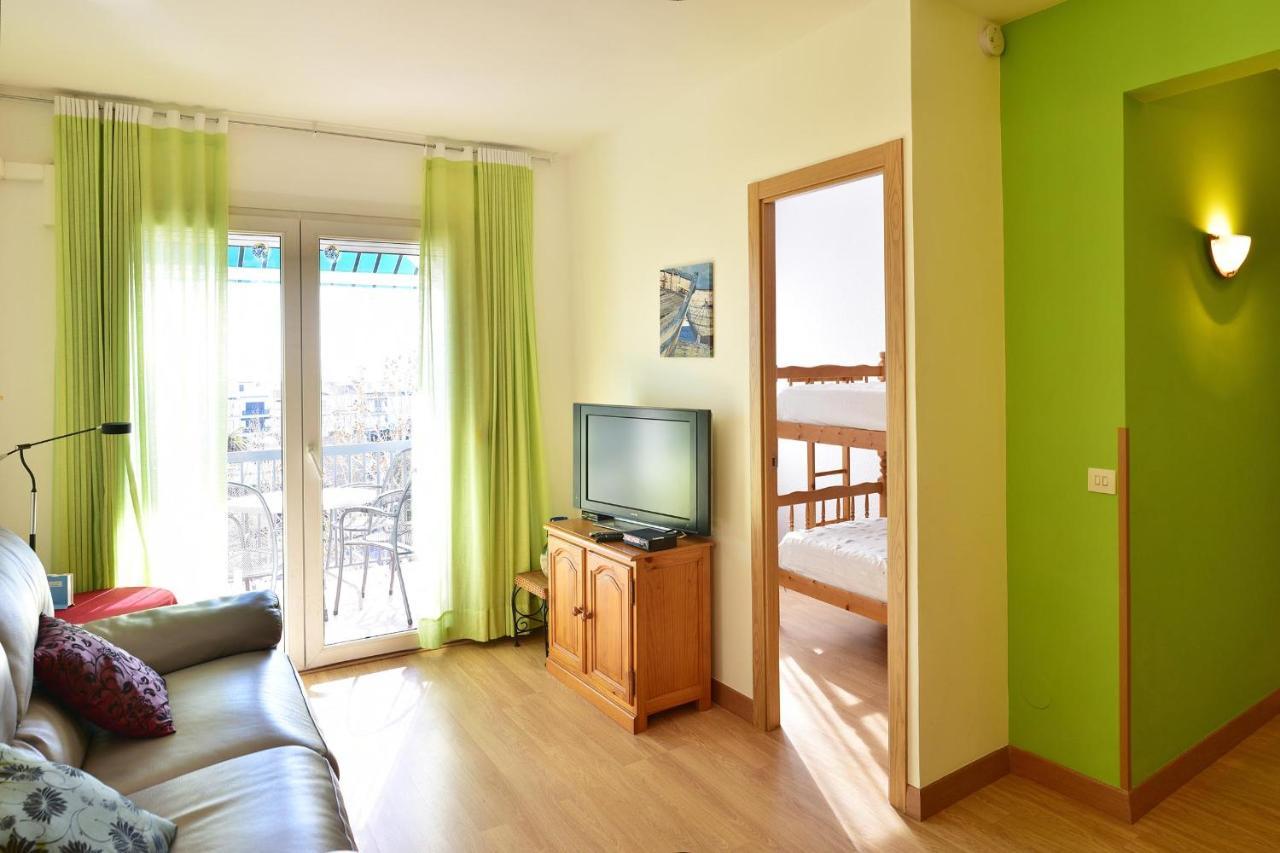 Unsejouraempuriabrava-terrasse-vue -clime- Wifi Parking Empuriabrava