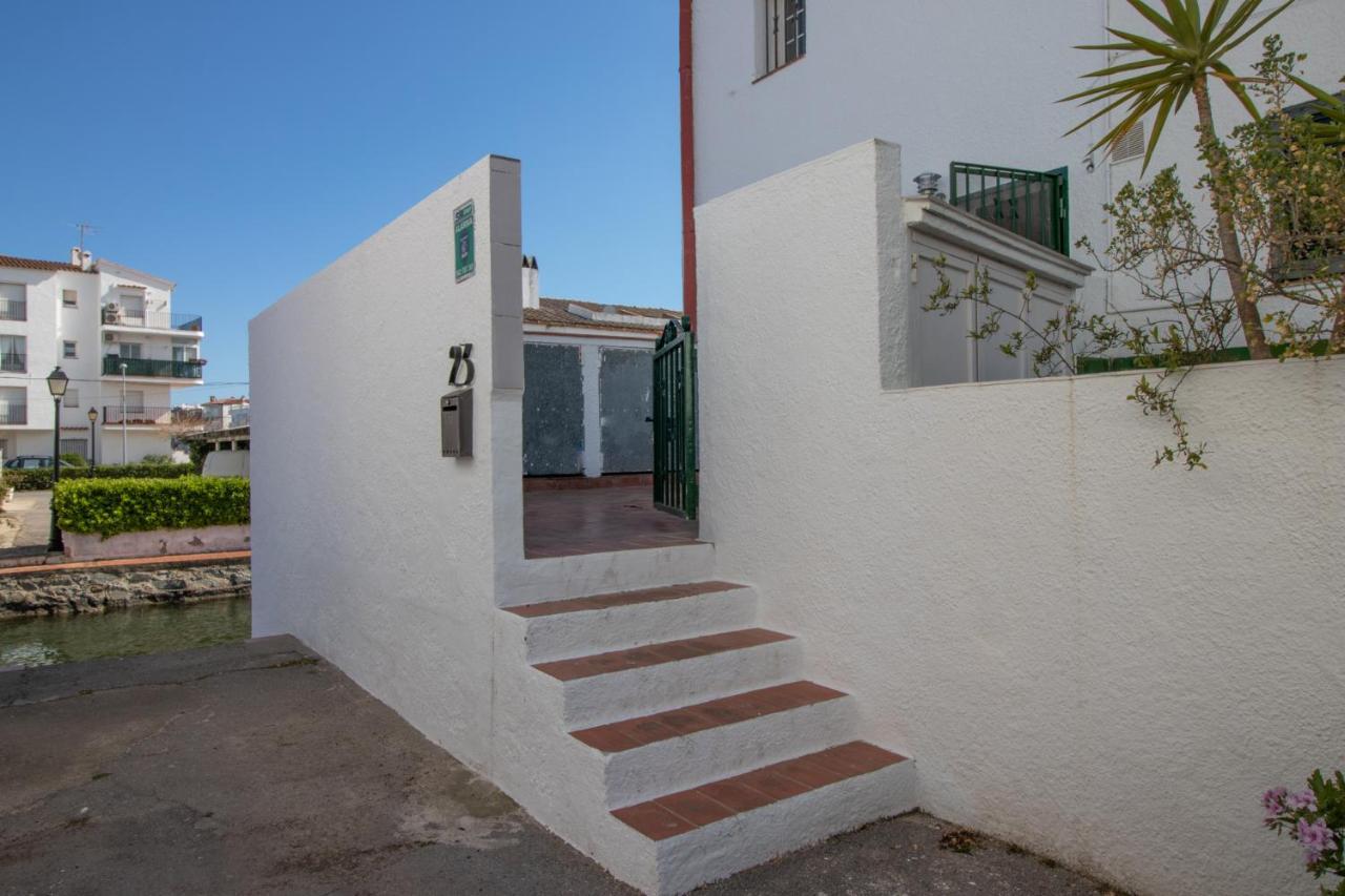 Goldhome - Currican - Casa Con Amarre, Terraza, Barbacoa, Wifi Сasa de vacaciones *