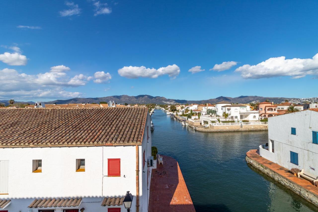 Goldhome - Currican - Casa Con Amarre, Terraza, Barbacoa, Wifi Сasa de vacaciones Ampuriabrava