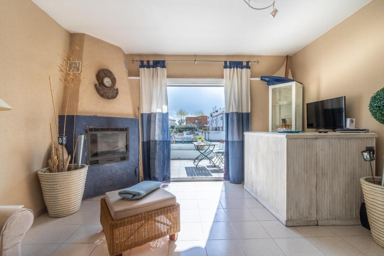 Goldhome - Currican - Casa Con Amarre, Terraza, Barbacoa, Wifi * Ampuriabrava