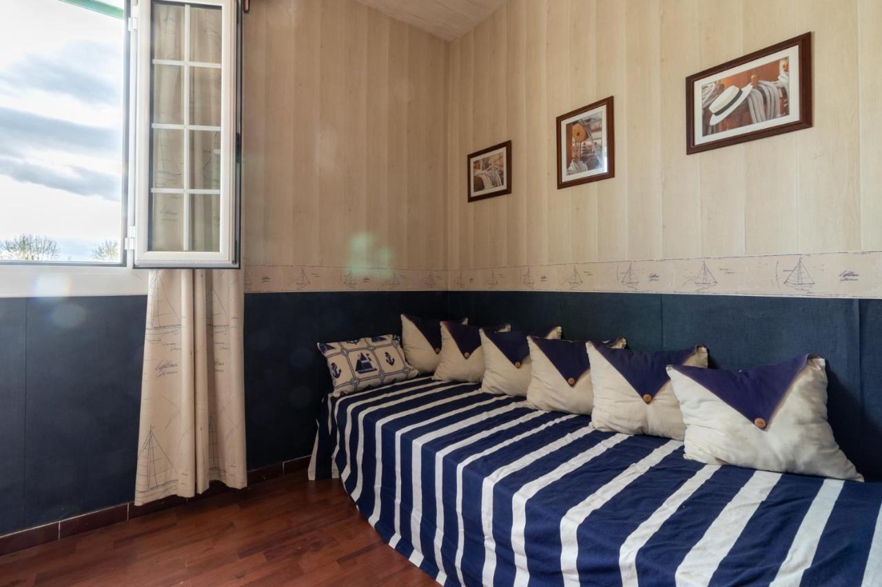 Goldhome - Currican - Casa Con Amarre, Terraza, Barbacoa, Wifi * Ampuriabrava