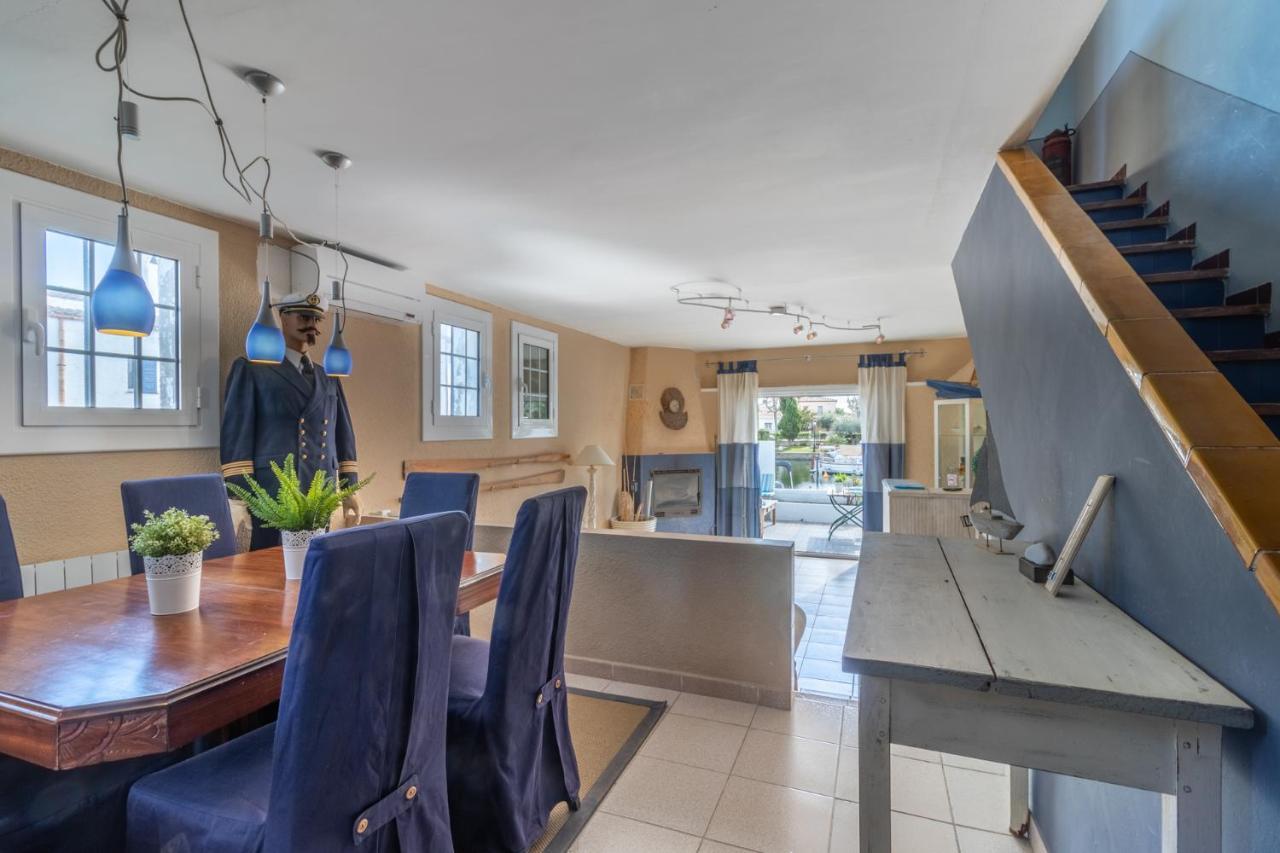 Goldhome - Currican - Casa Con Amarre, Terraza, Barbacoa, Wifi Сasa de vacaciones
