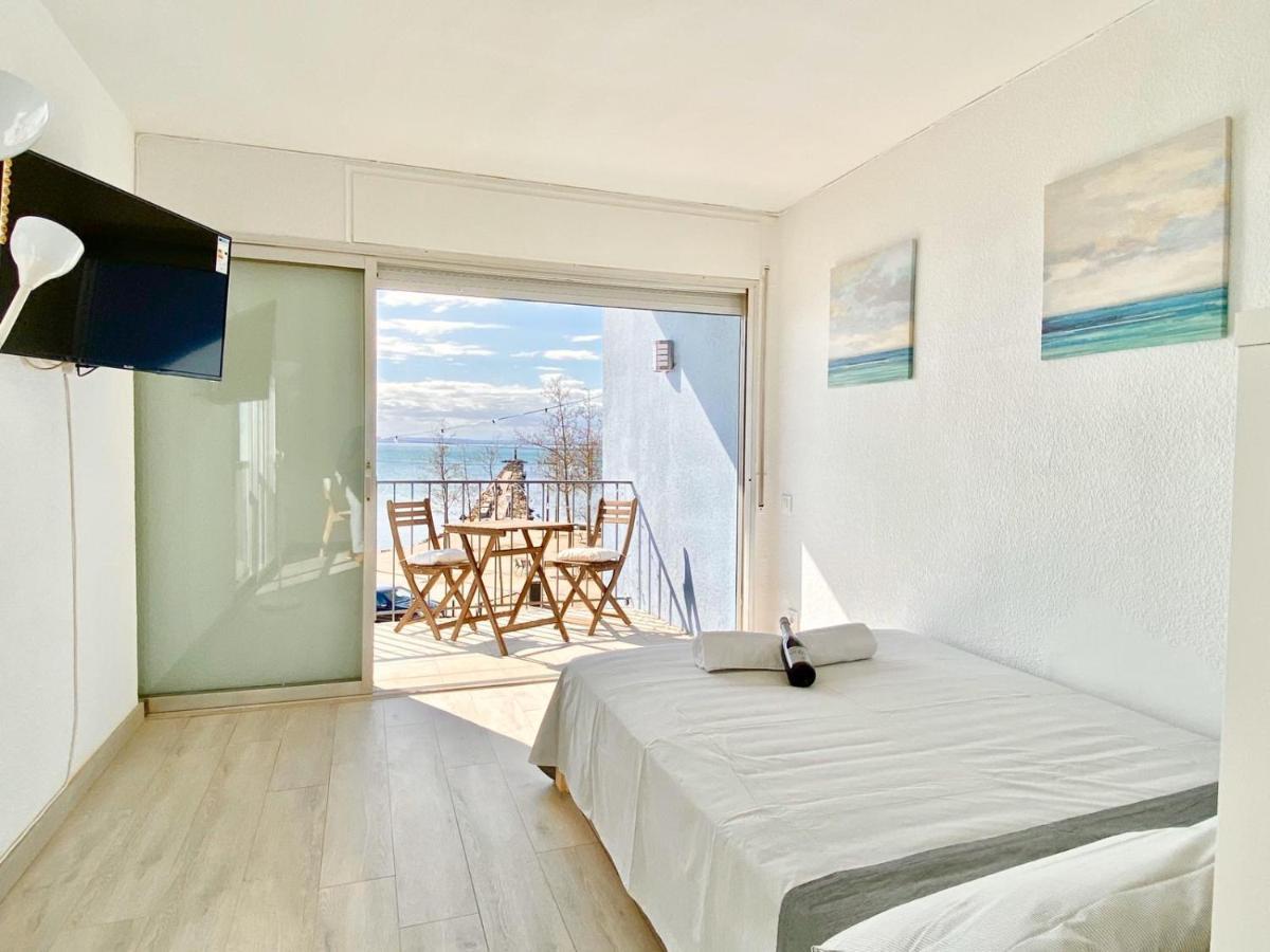 Estudio Frente Al Mar En Apartamento Rosas
