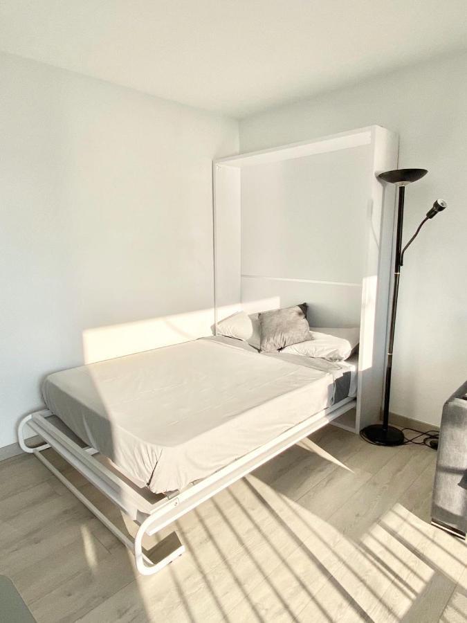 Estudio Frente Al Mar En *