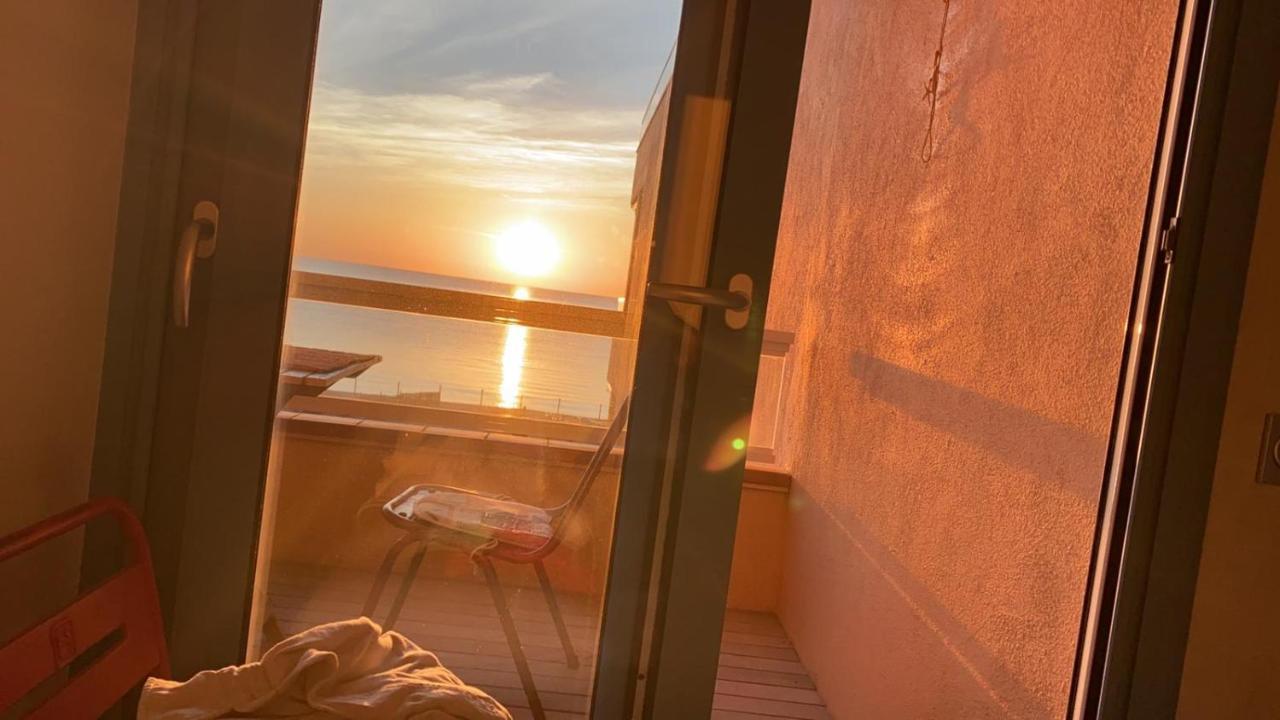 Paraíso Playa De - Reformado Primera Línea De Mar Con Parking Apartamento Pals
