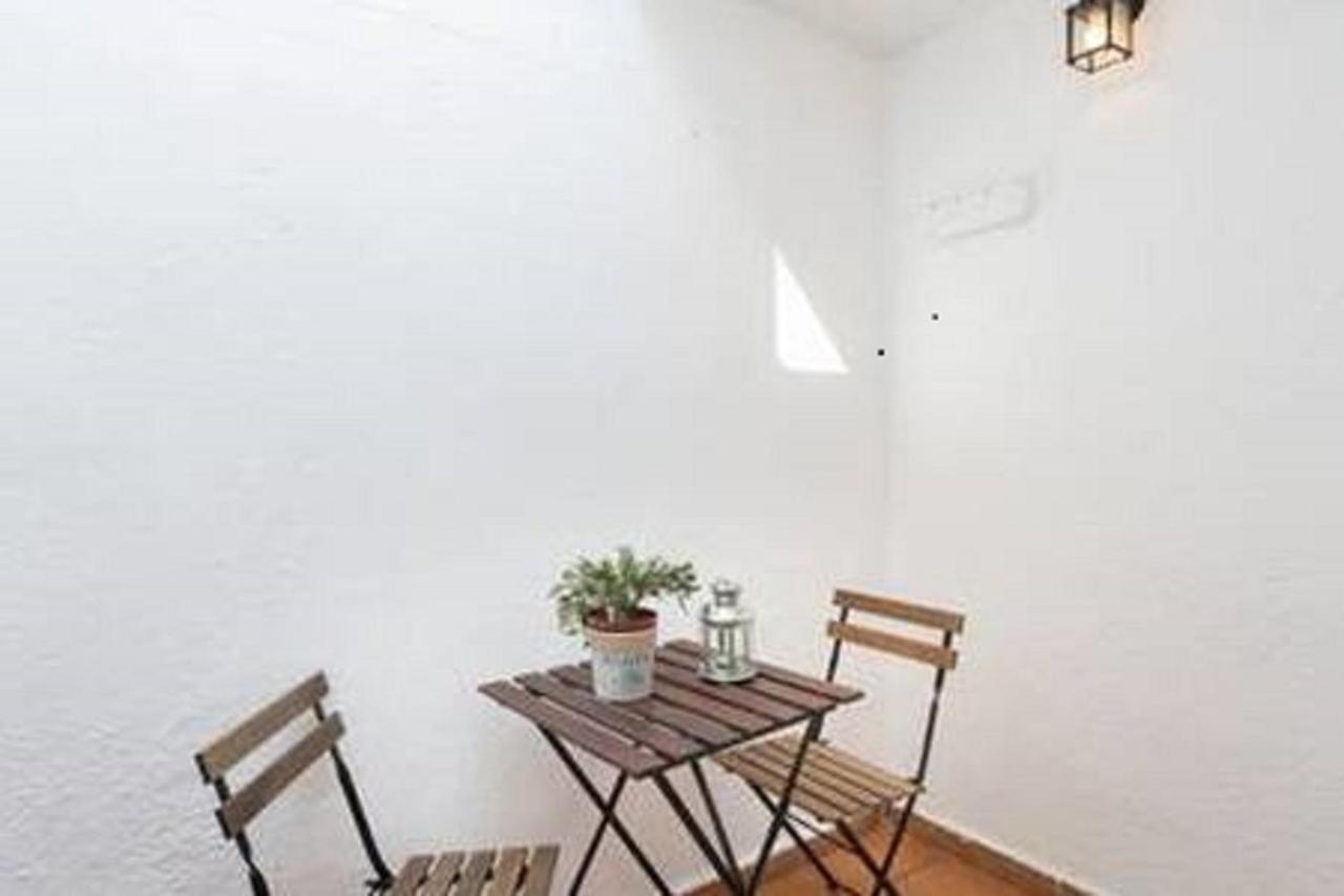 Acogedor Apartamento Con Terraza En Apartamento
