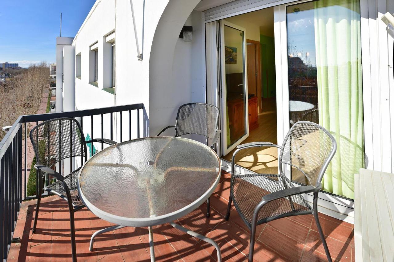 Unsejouraempuriabrava-terrasse-vue -clime- Wifi Parking Apartment Empuriabrava