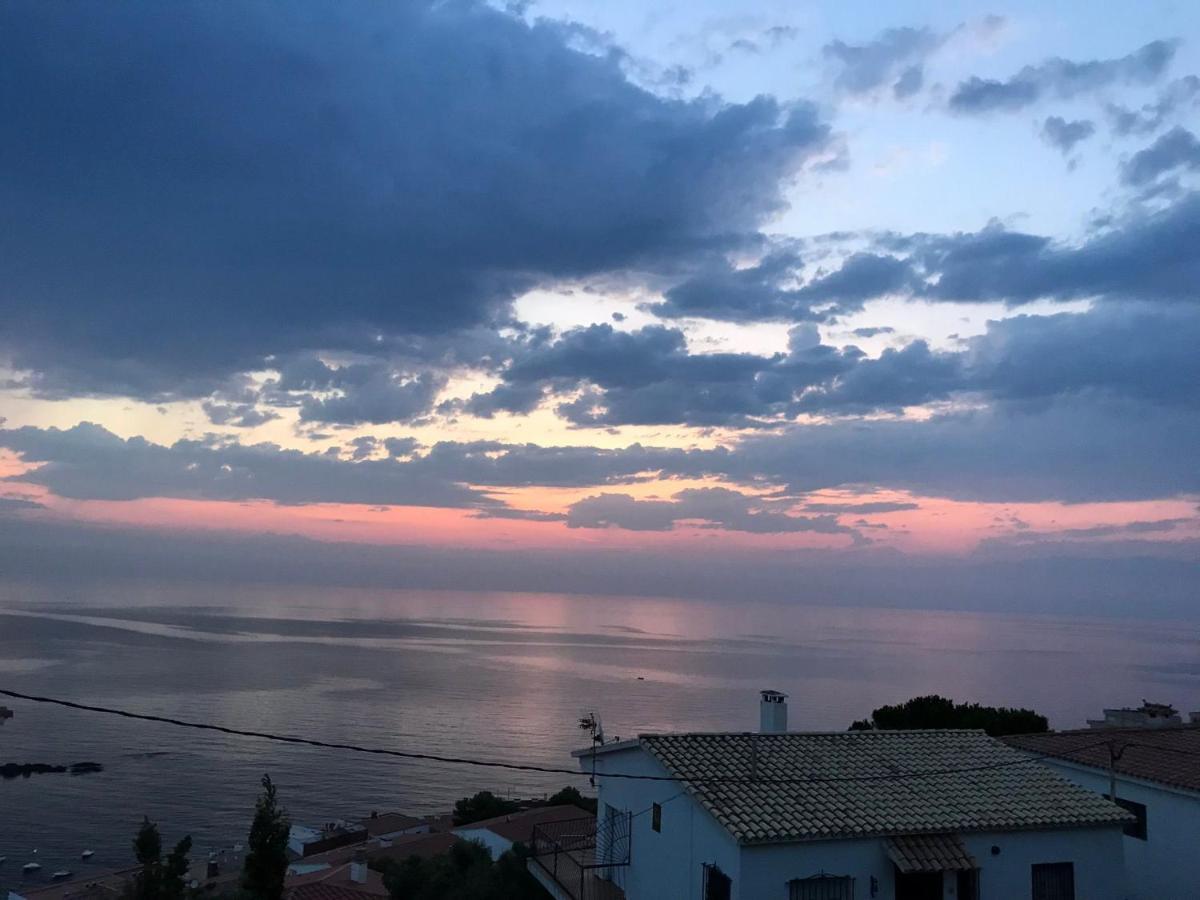 Sea View * Llanca