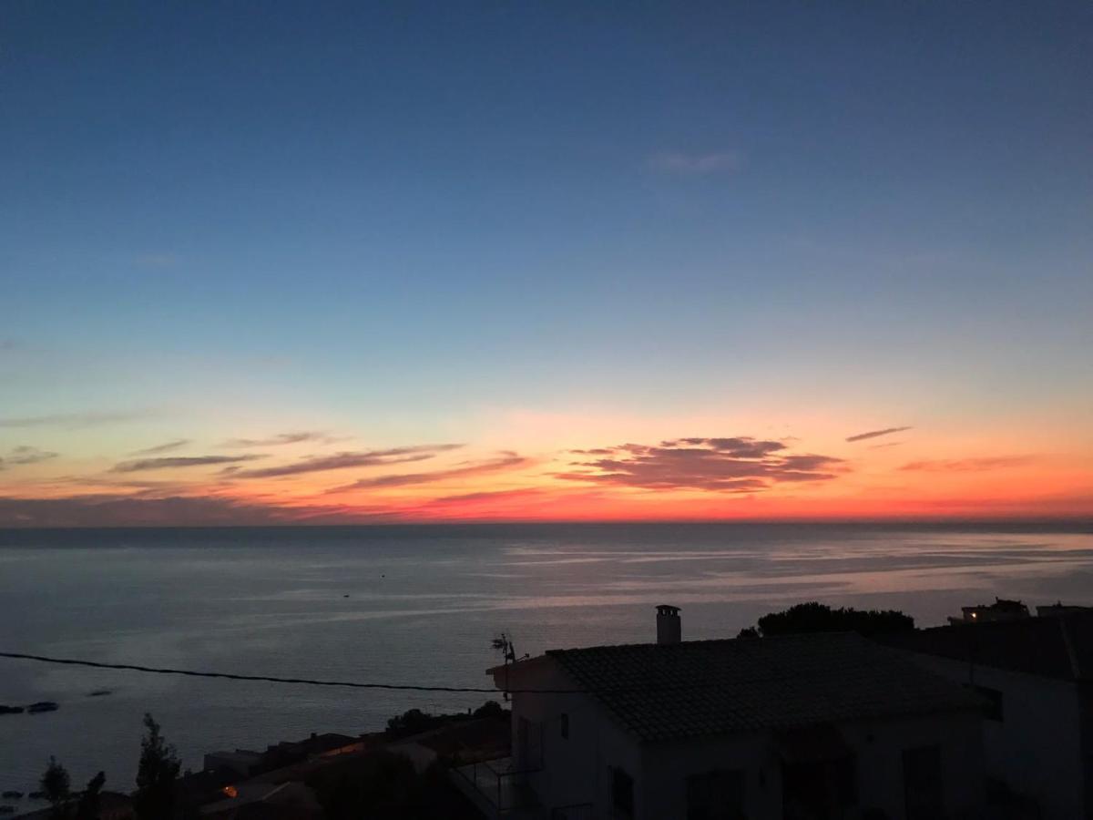 Sea View Apartment Llanca