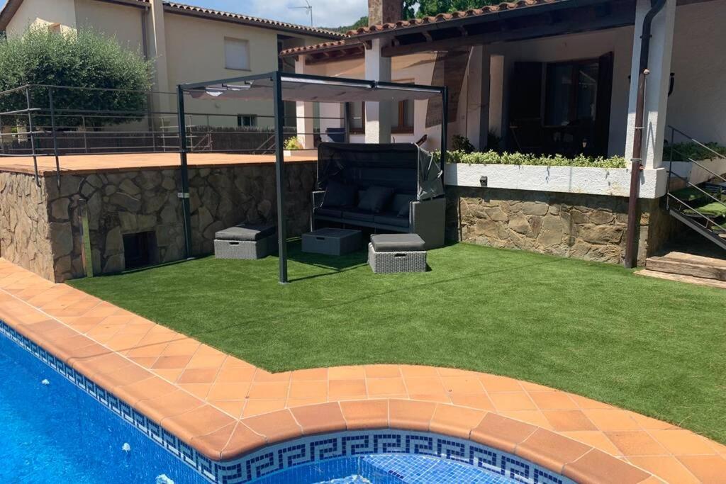Casa Con Piscina En La Costa Brava *