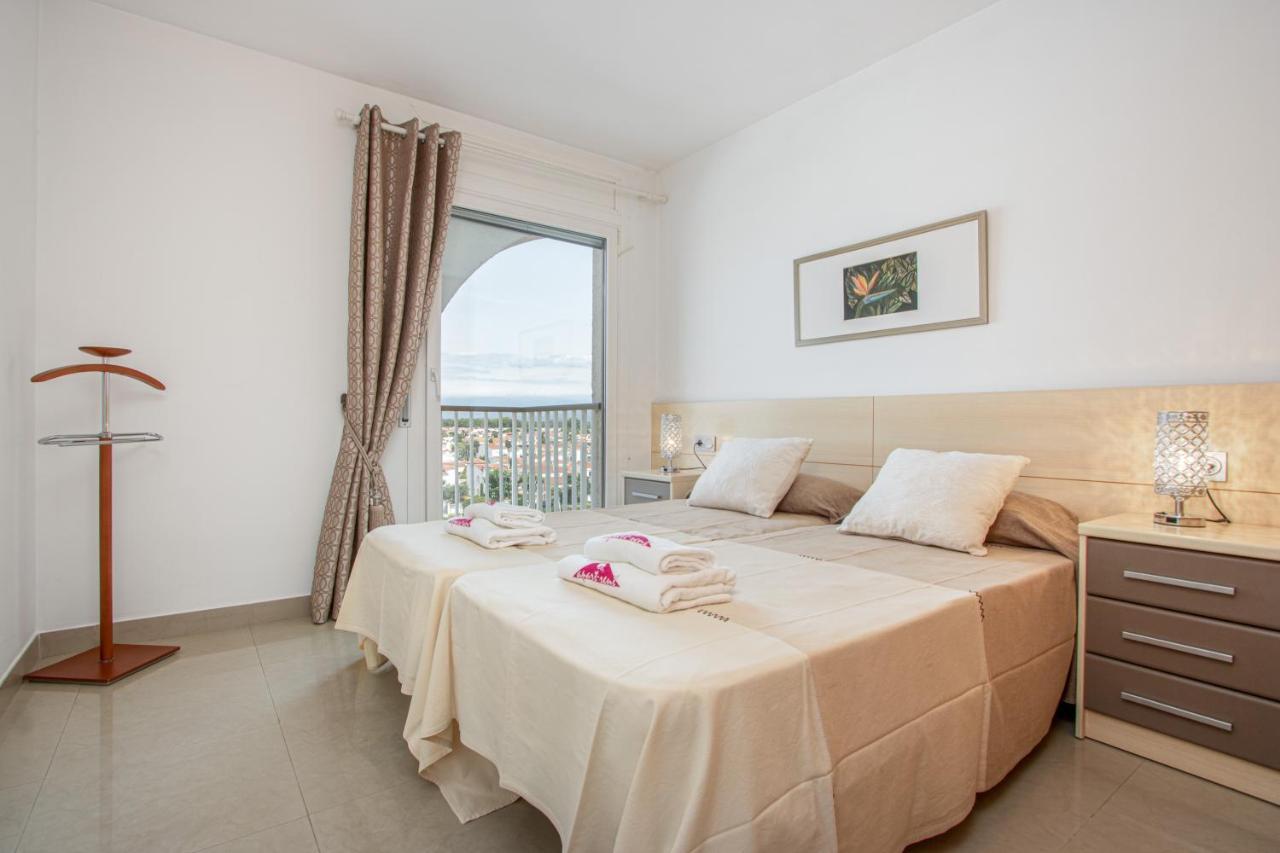 Apart-rent Penthouse Port Grec 0160 Apartment