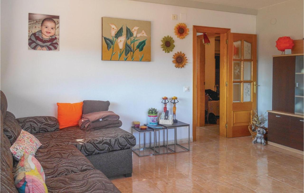 Stunning In With Kitchen Apartment *