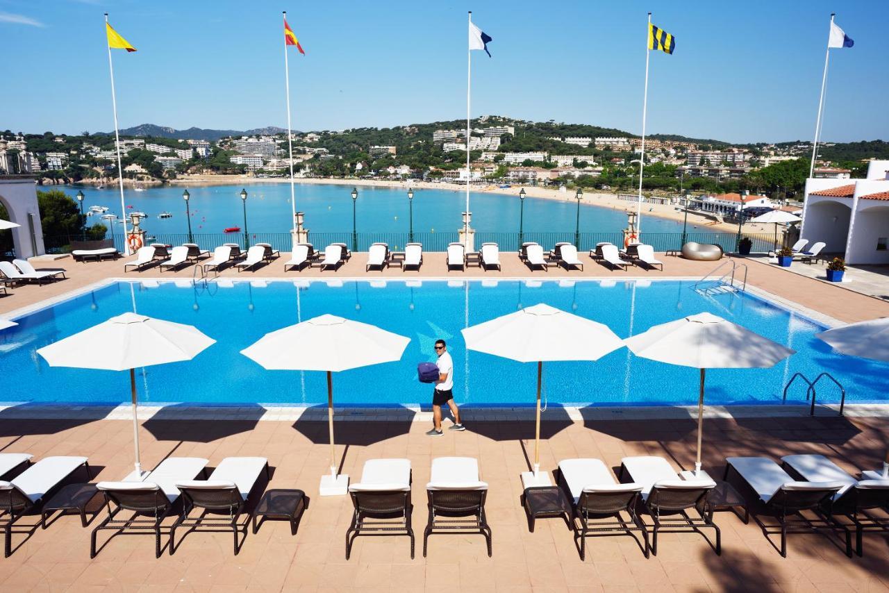 De La Gavina Gl - The Leading Of The World 5*
