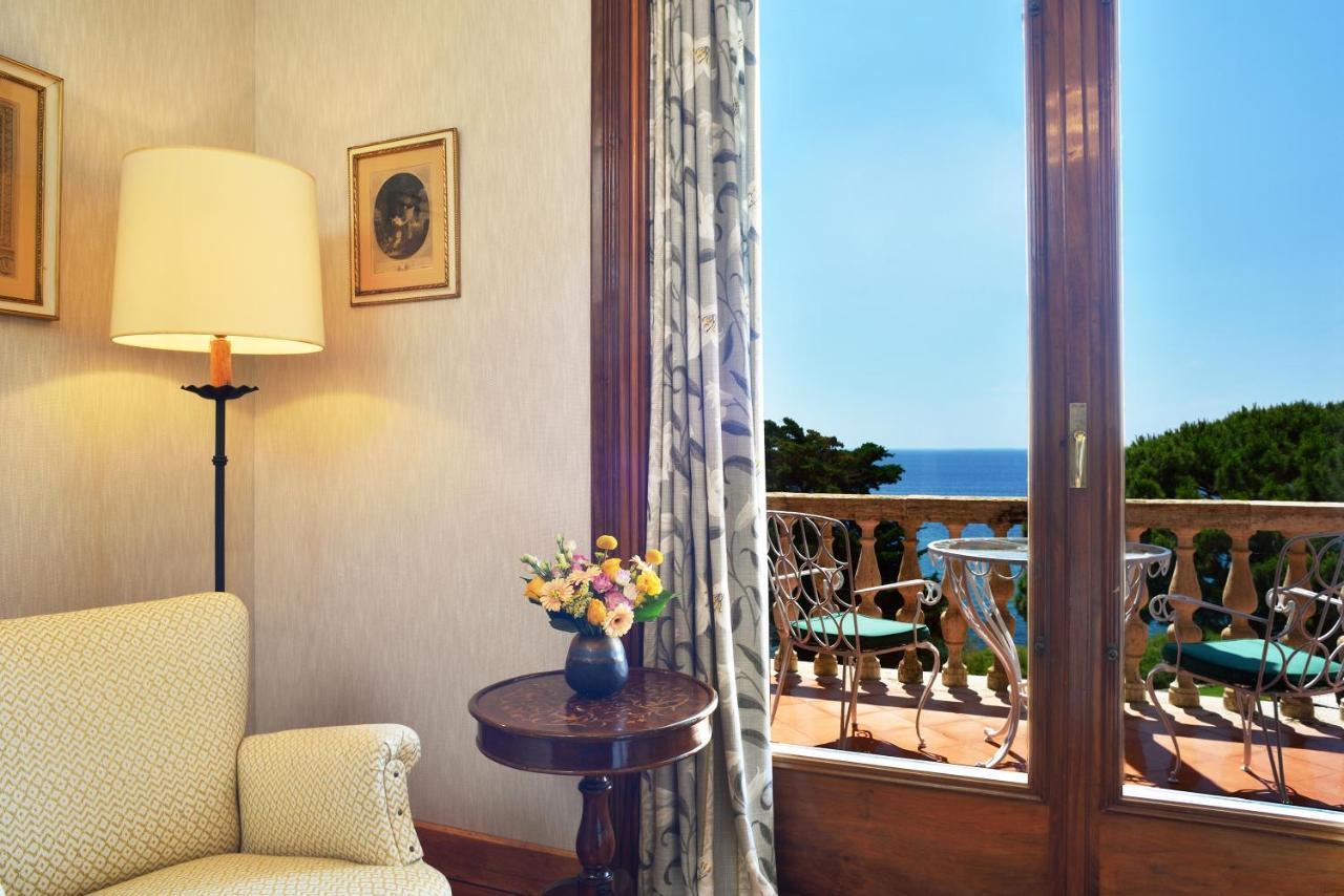 De La Gavina Gl - The Leading Of The World 5*