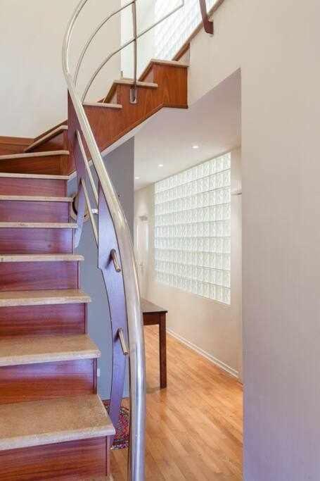 Sleep & Stay- Luxury Floor With Terrace Apartment