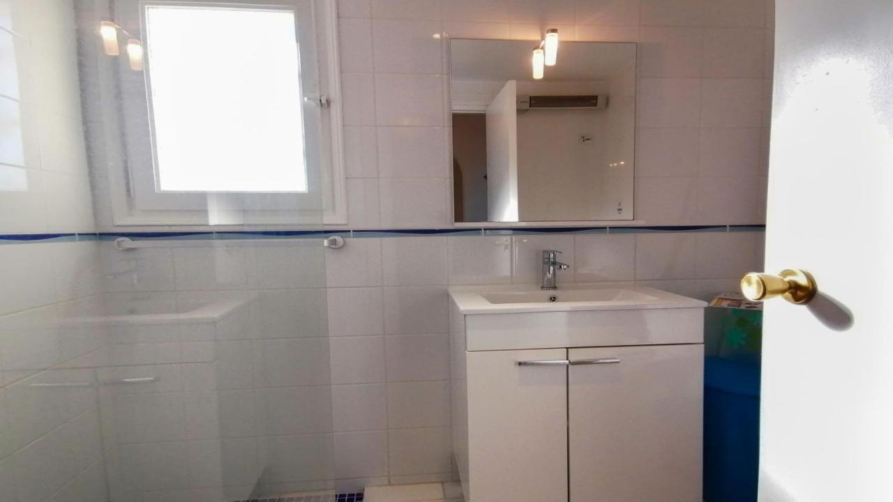Vacay Ibiza, A Pie De La Piscina Apartamento L' Escala