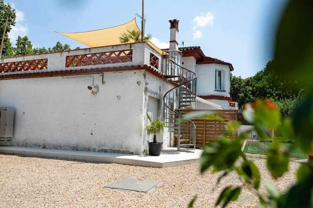 Newly Renovated W Pool & Bikeparking Gerona