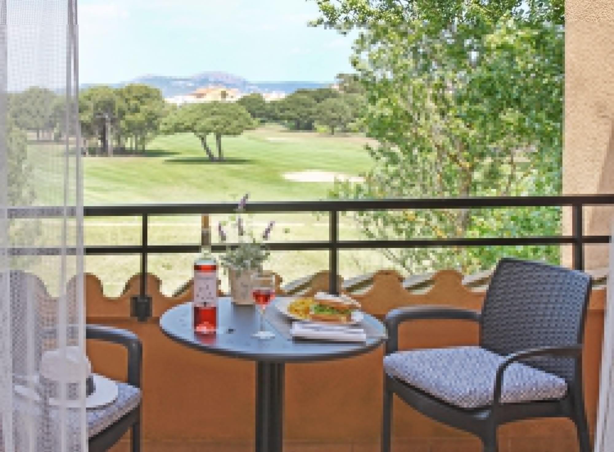 La Costa Golf & 4* Pals