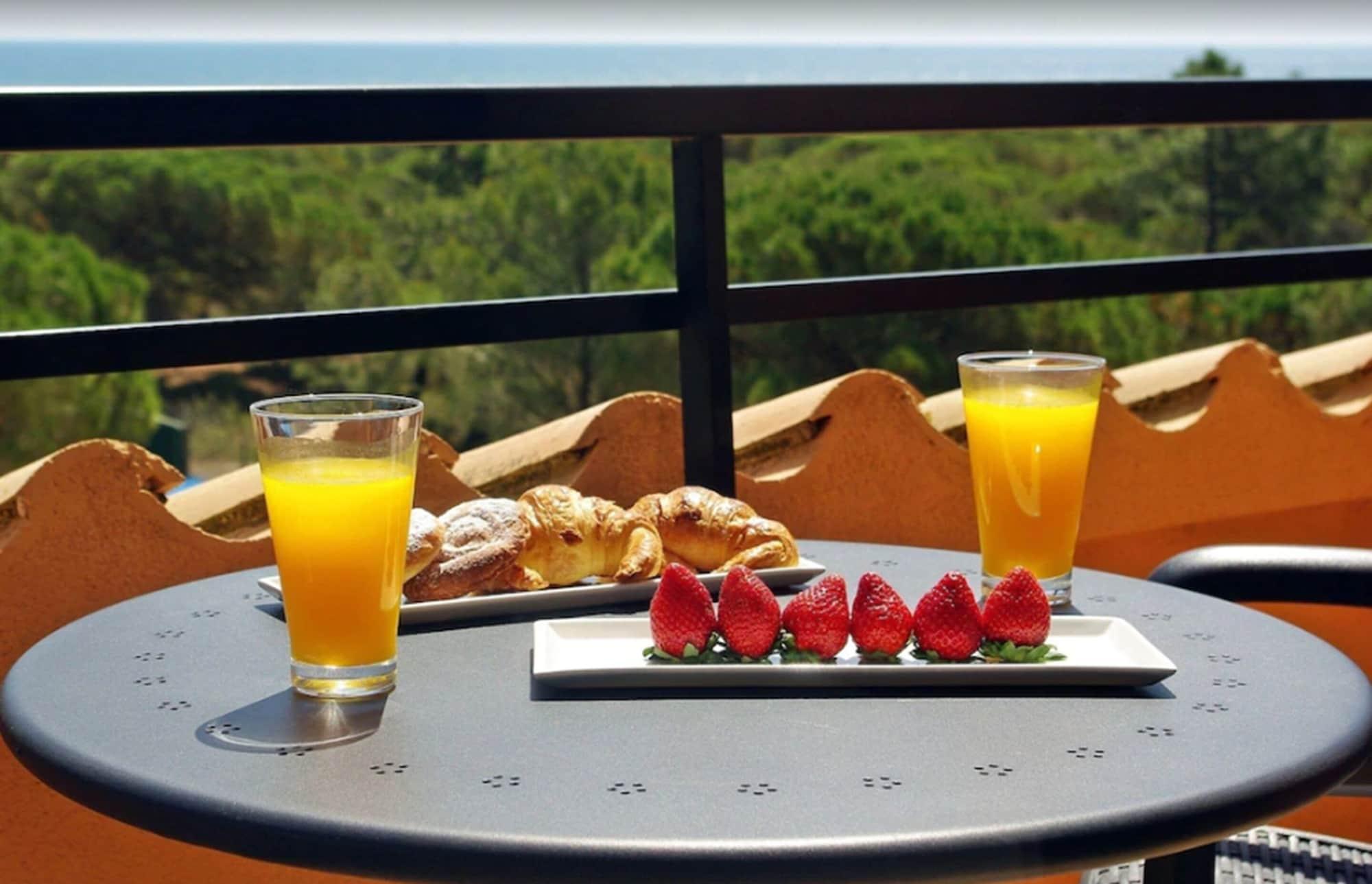 Hotel La Costa Golf &