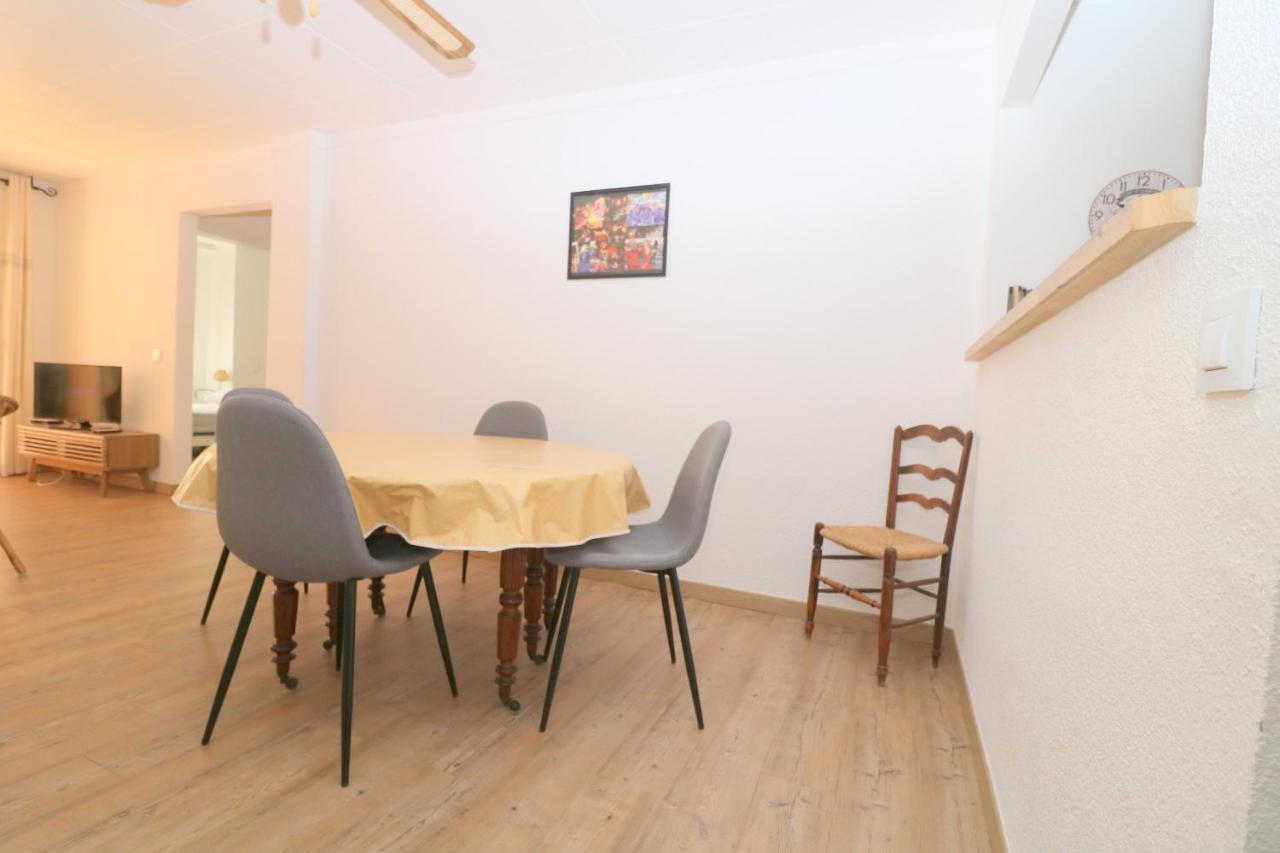 Montserrat 22 - Magnifico Piso A 200 M De La Playa Apartamento Rosas