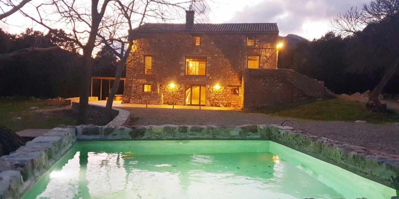 Casa En Paraje Natural Unico 25 Pax Holiday home Girona