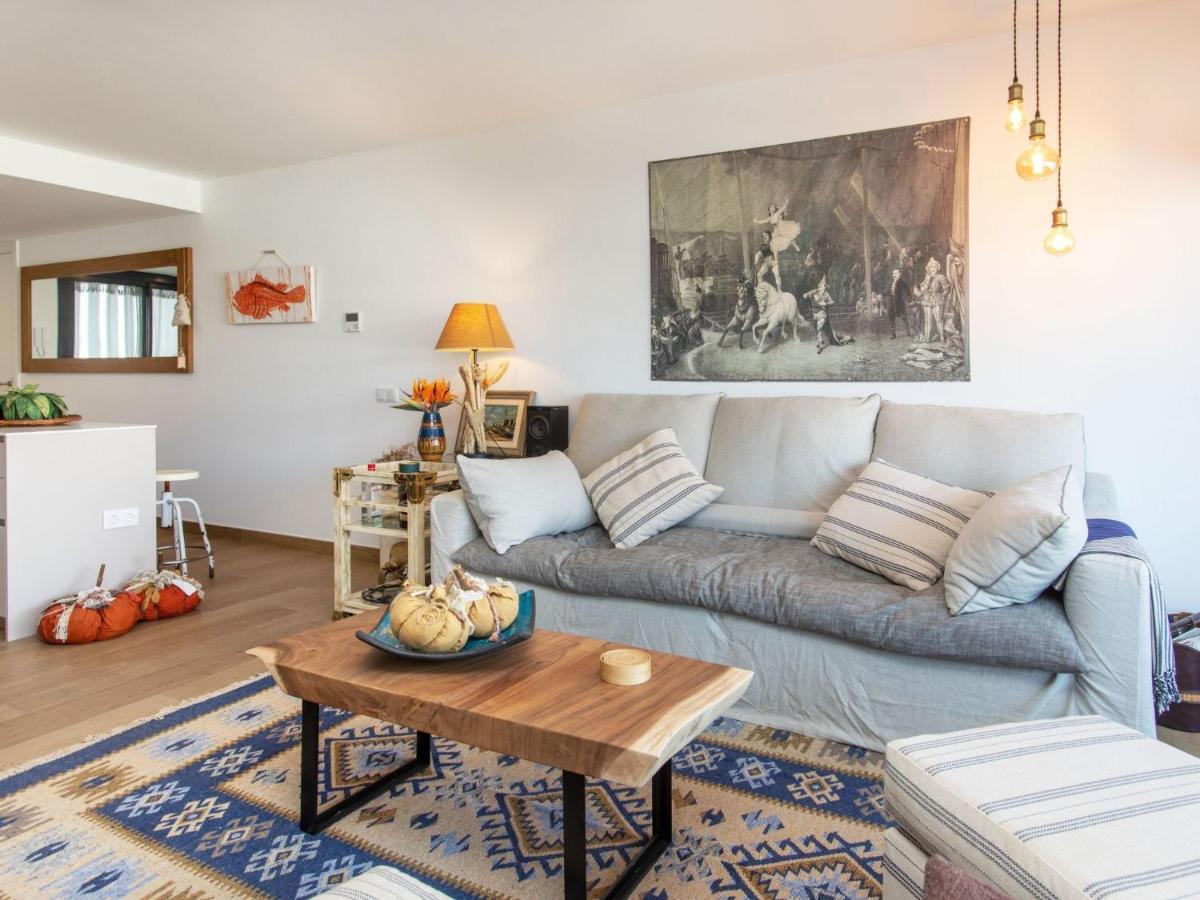 Apartamento Cala By Interhome
