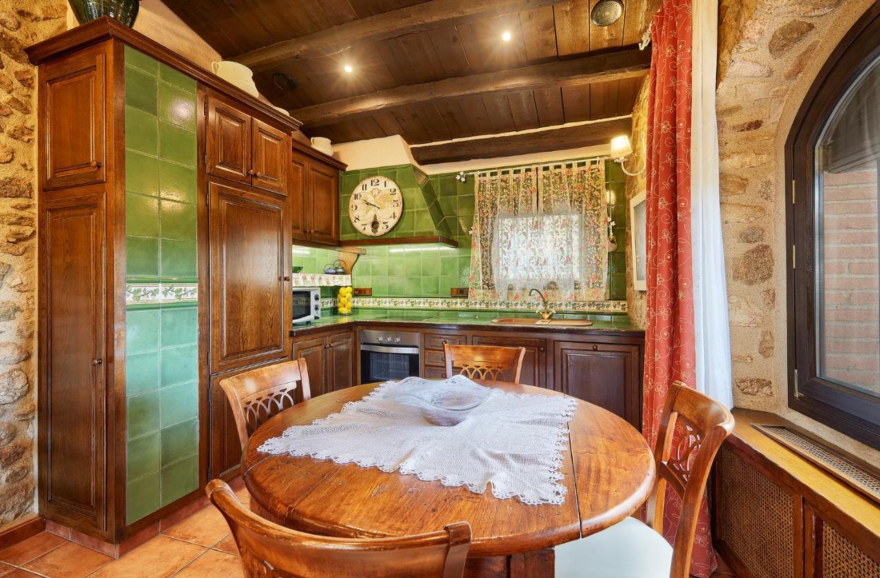 Cal Bisbe, Your Rural Casa rural *