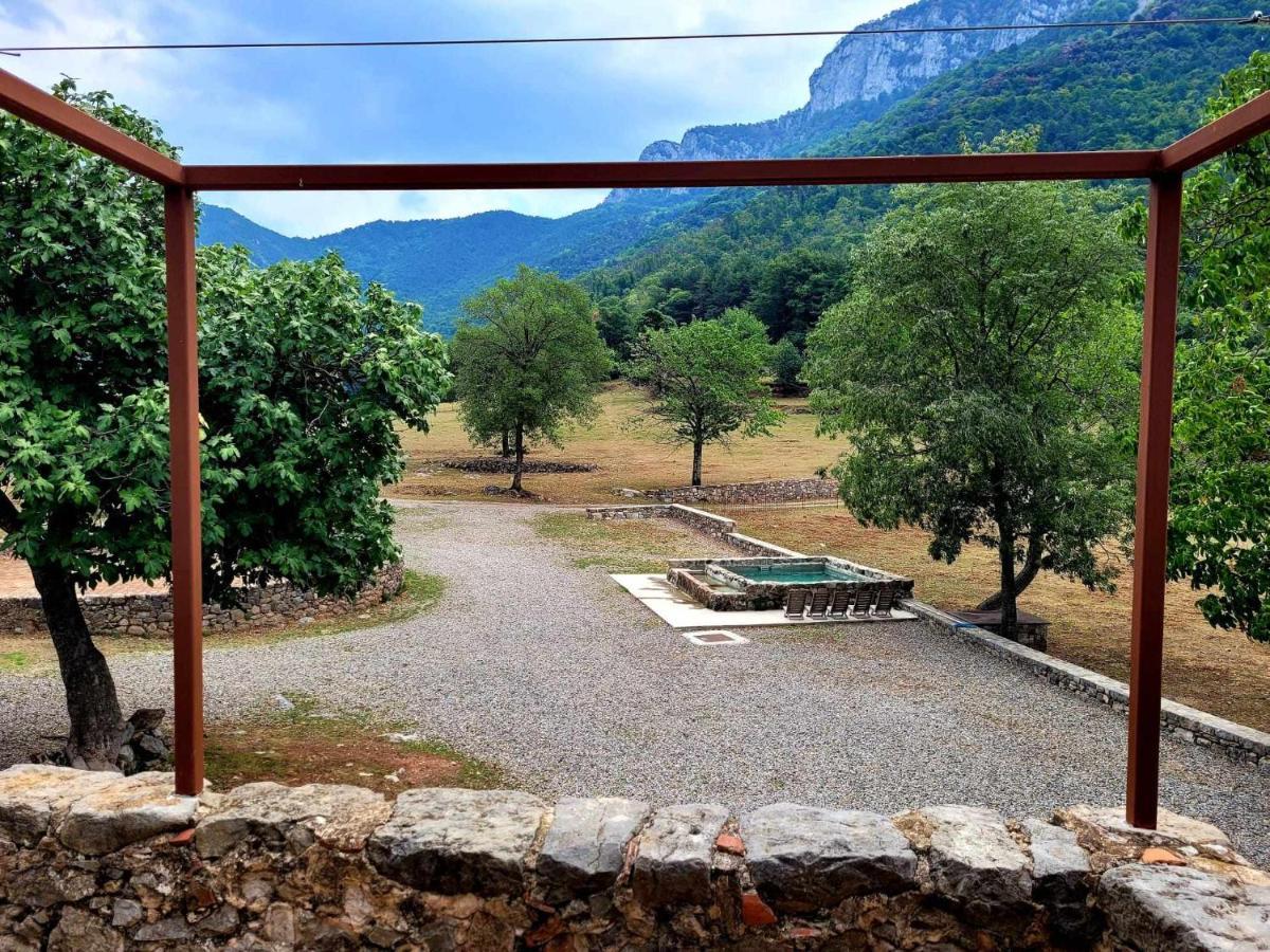 Casa En Paraje Natural Unico 25 Pax * Girona