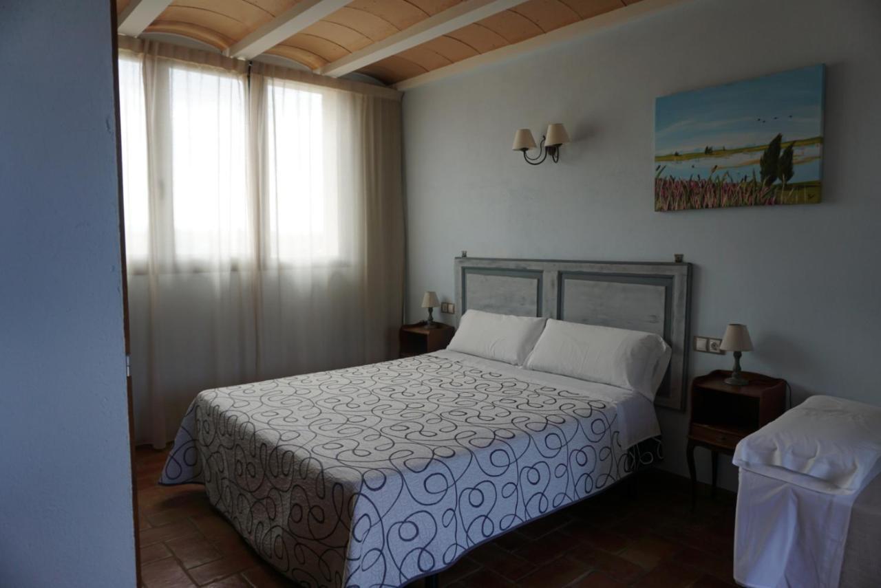 28 Pensión Torroella de Montgrí