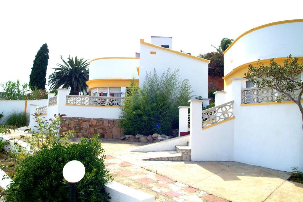 Famara * Lloret de Mar