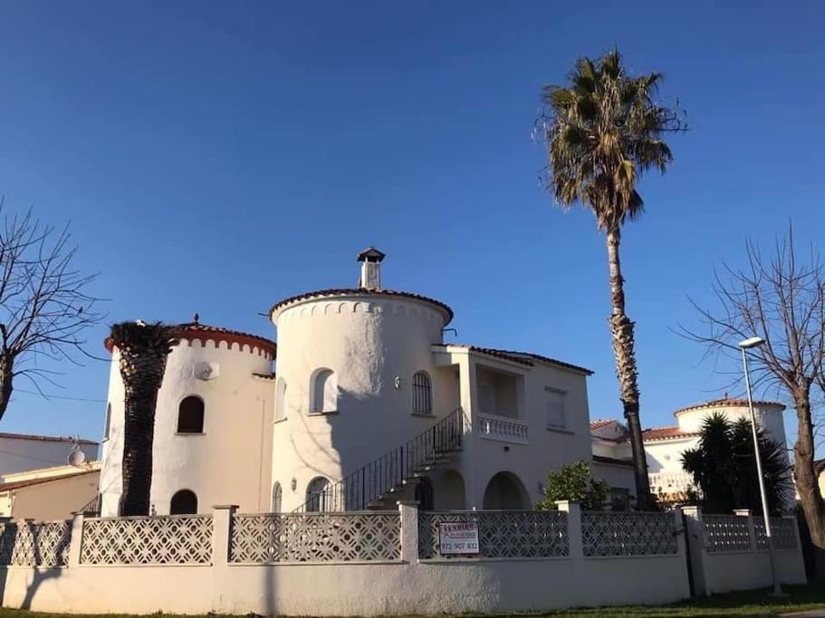 Maison De Charme Avec Piscine * Ampuriabrava