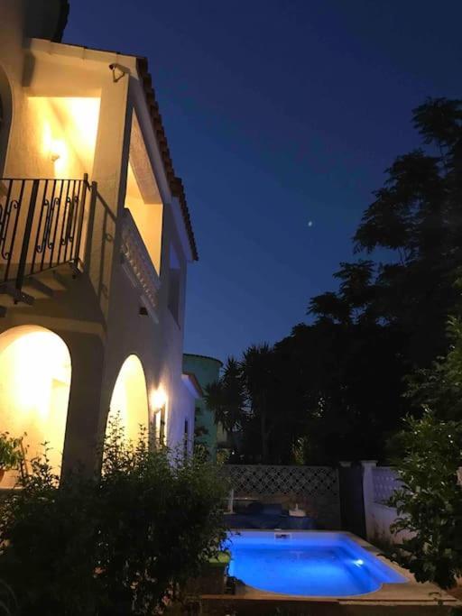 Сasa de vacaciones Maison De Charme Avec Piscine Ampuriabrava