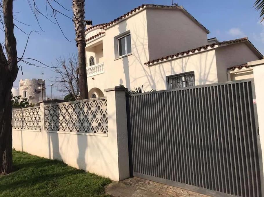 Сasa de vacaciones Maison De Charme Avec Piscine Ampuriabrava