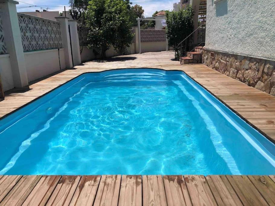 Сasa de vacaciones Maison De Charme Avec Piscine