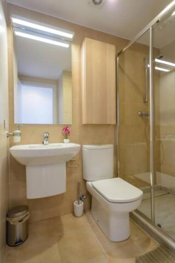 Flateli Lorenzana 17 * Gerona