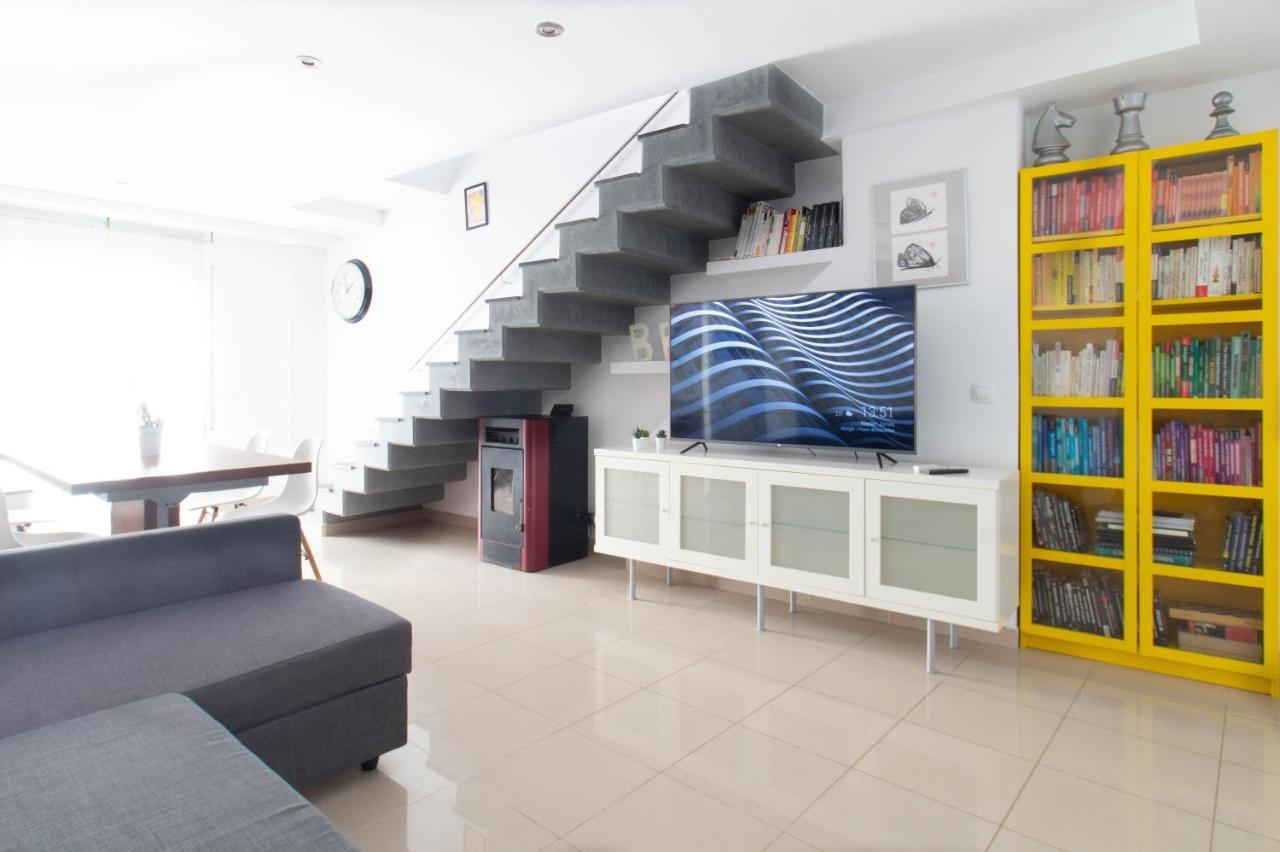Sand Bay Beach Duplex Gerona