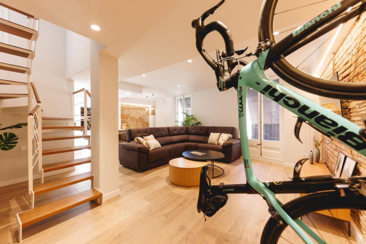 Bravissimo Cort Reial Duplex, Spacious With 3 Bedrooms Apartamento *