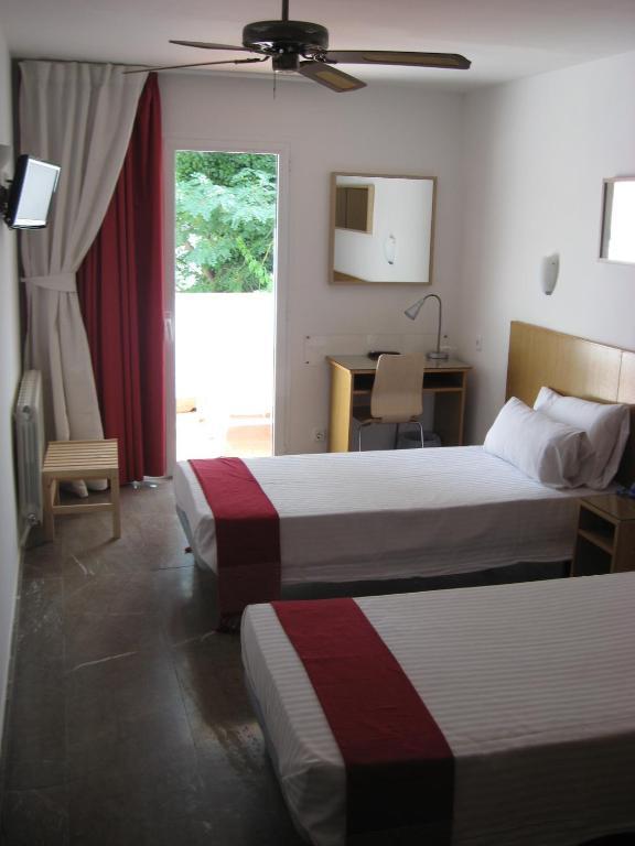 Hotel La Caleta De Tamariu