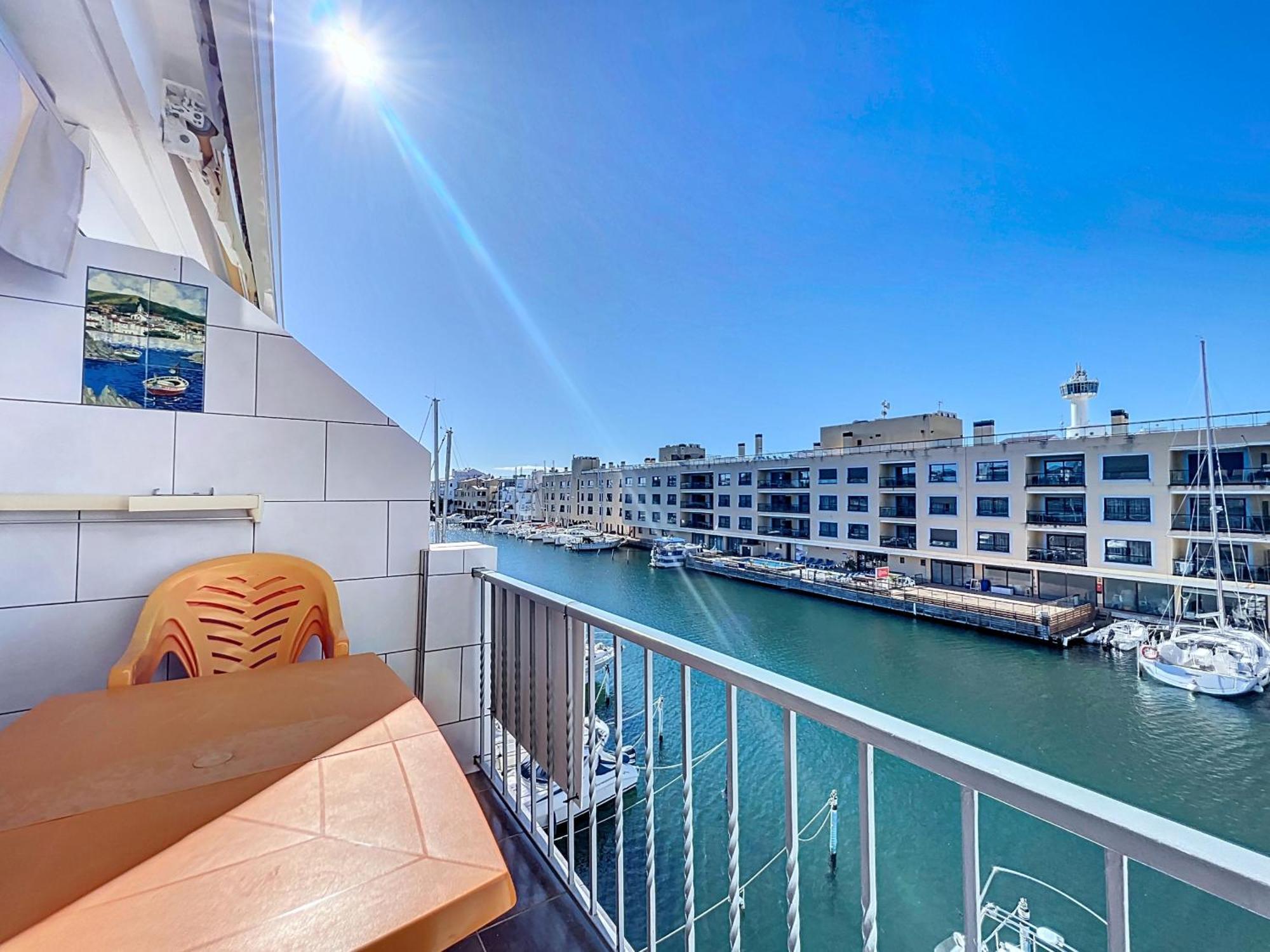 Apartamento Port Moxo 4 2b - Beau Duplex Vue Canal Ampuriabrava