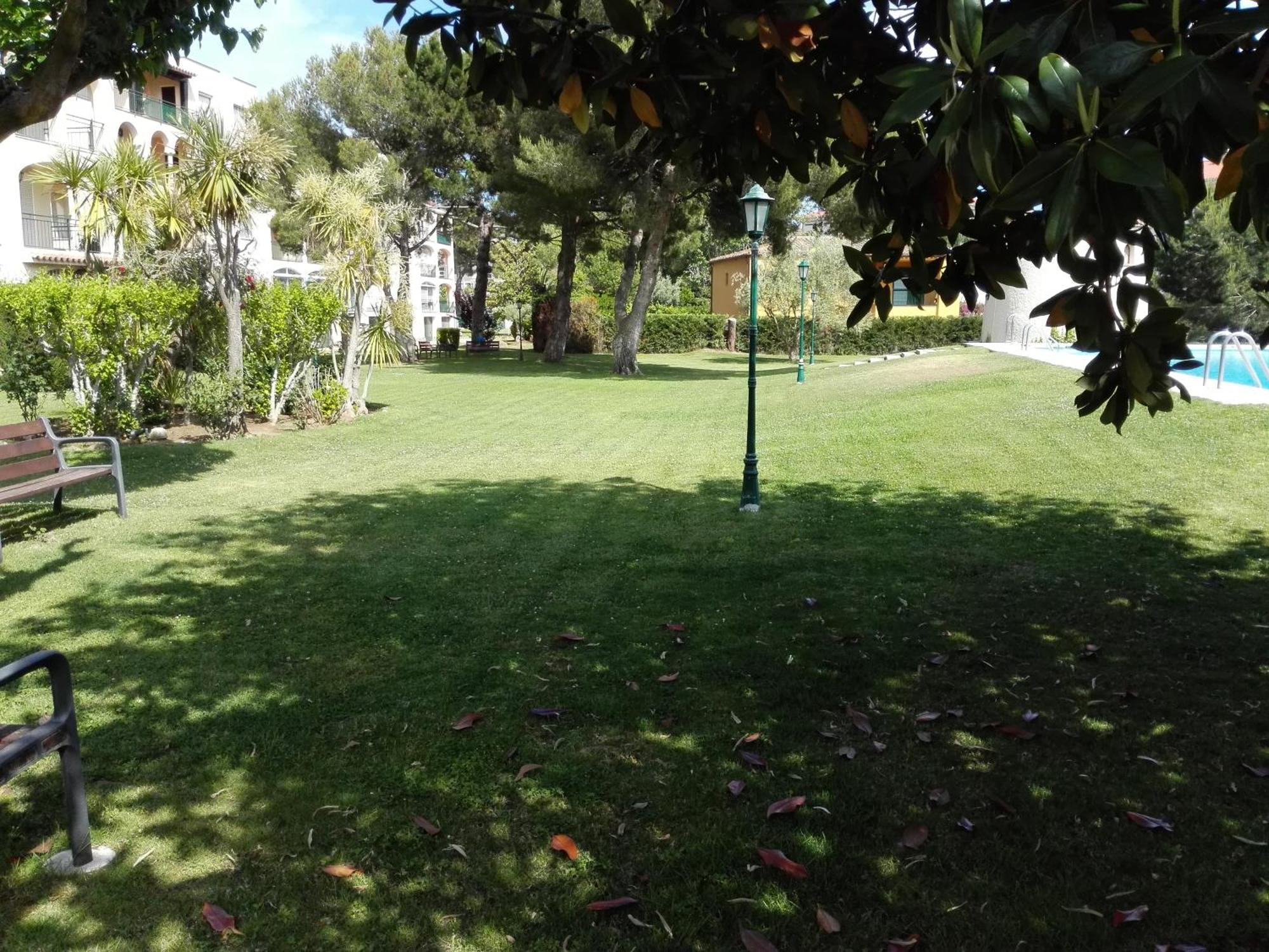 Apartment Vidabrava, Sagaro Garden Loft *