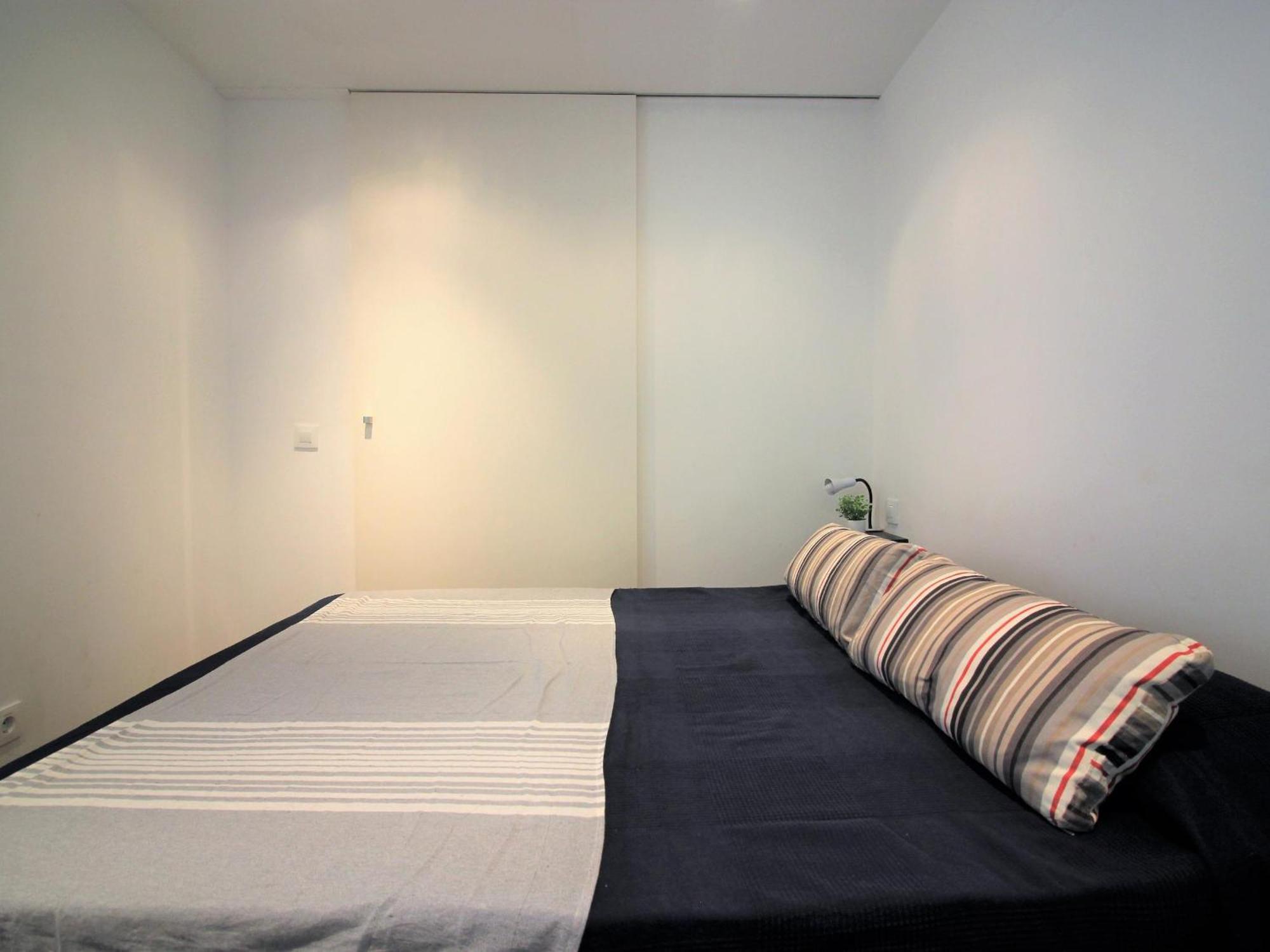 Renovado A 20m De La Playa En Con Terraza Y Parking - Es-228-124 Apartamento Rosas