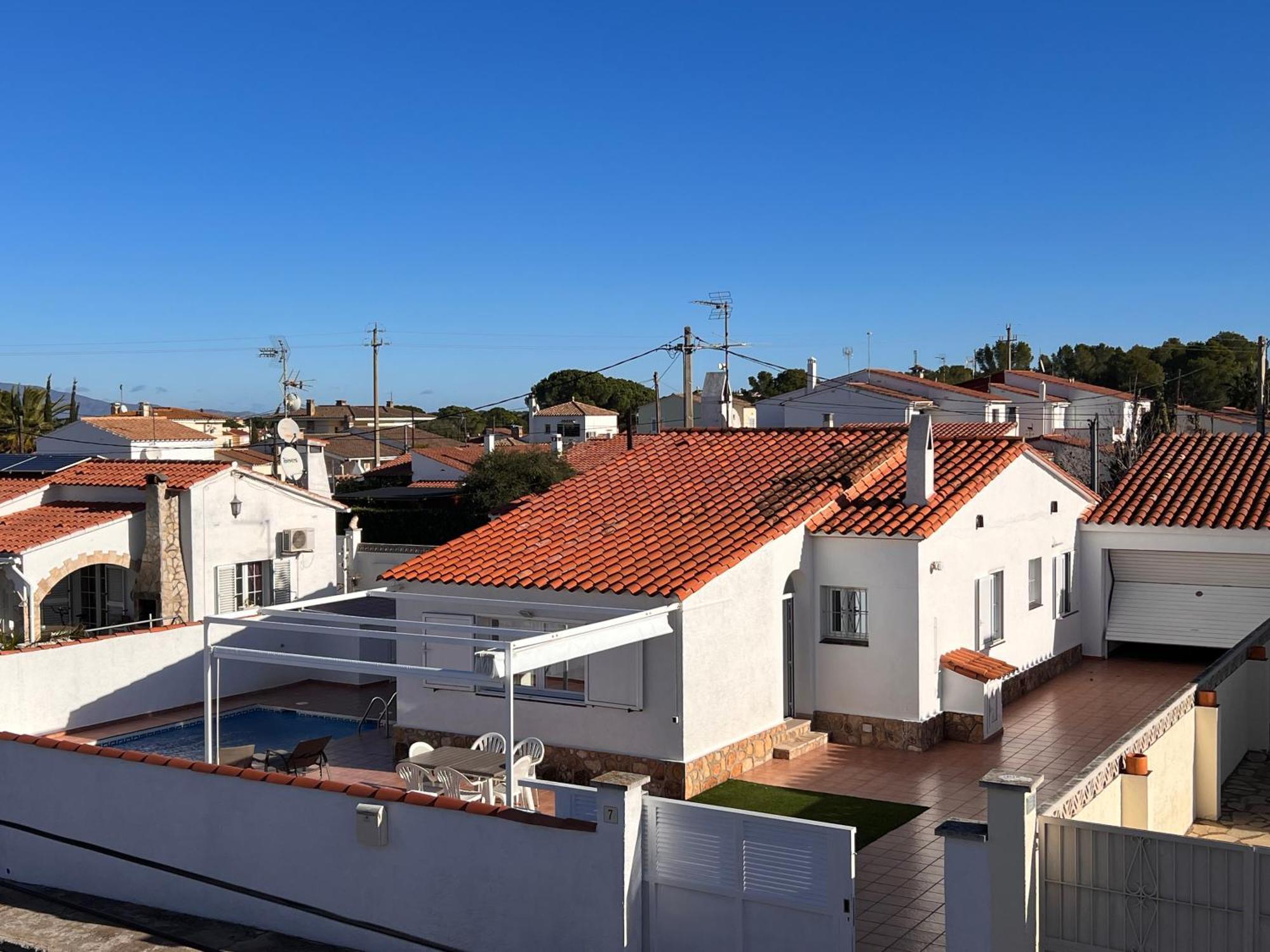 Om, Piscina Privada, Aire Acondicionado Free *