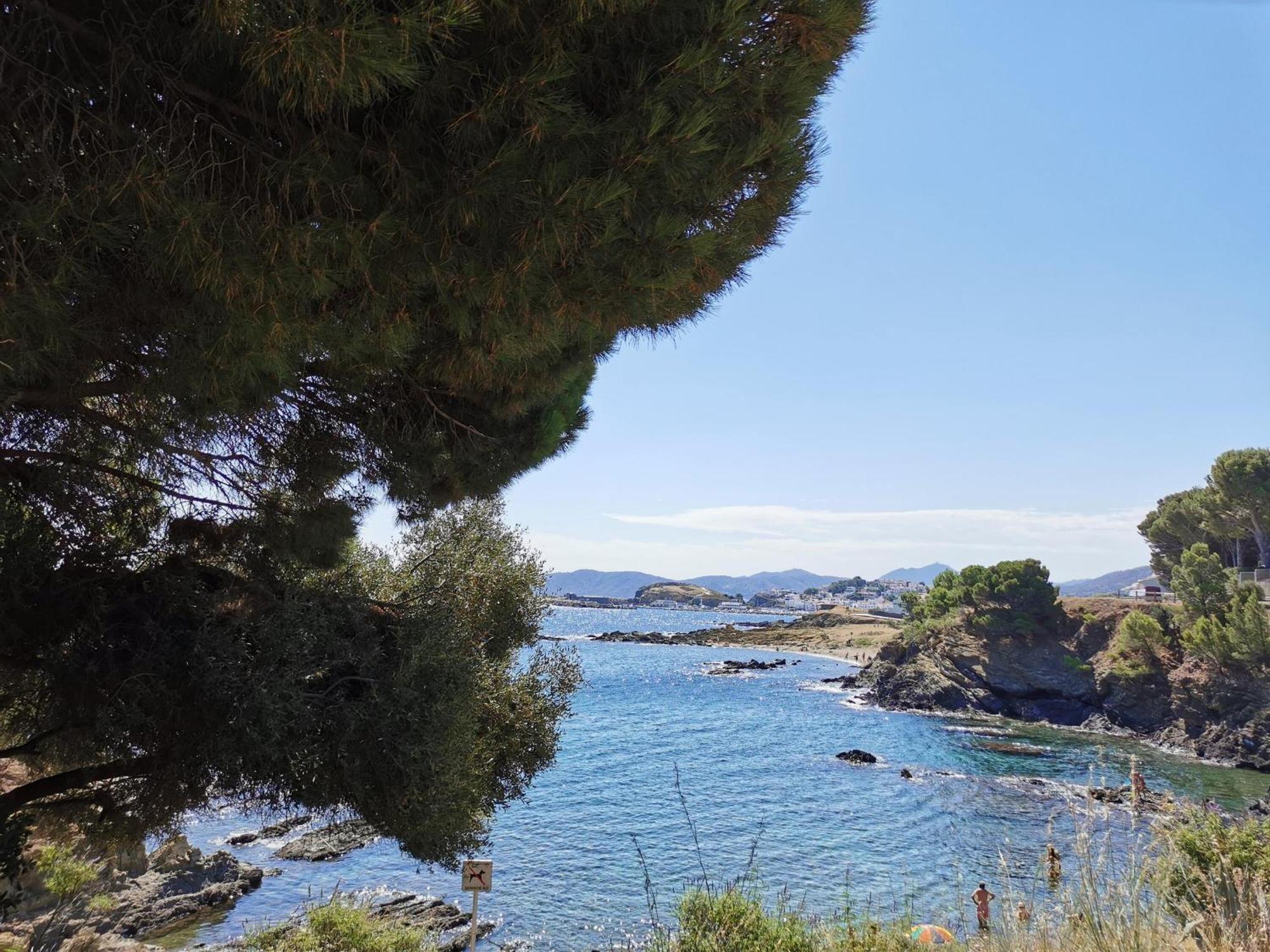 Acogedor A 400m De La Playa En Llanca, Con Terraza Y Bano Hidromasaje - Es-89-135 Llançà