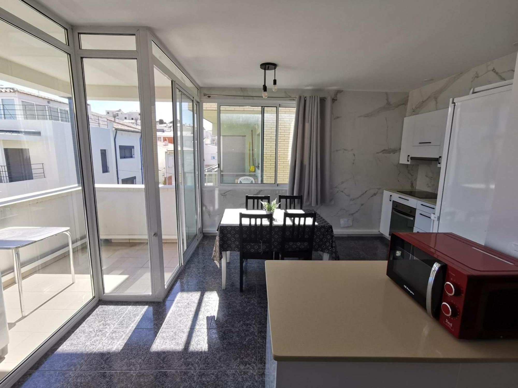 Acogedor A 400m De La Playa En Llanca, Con Terraza Y Bano Hidromasaje - Es-89-135 Llançà