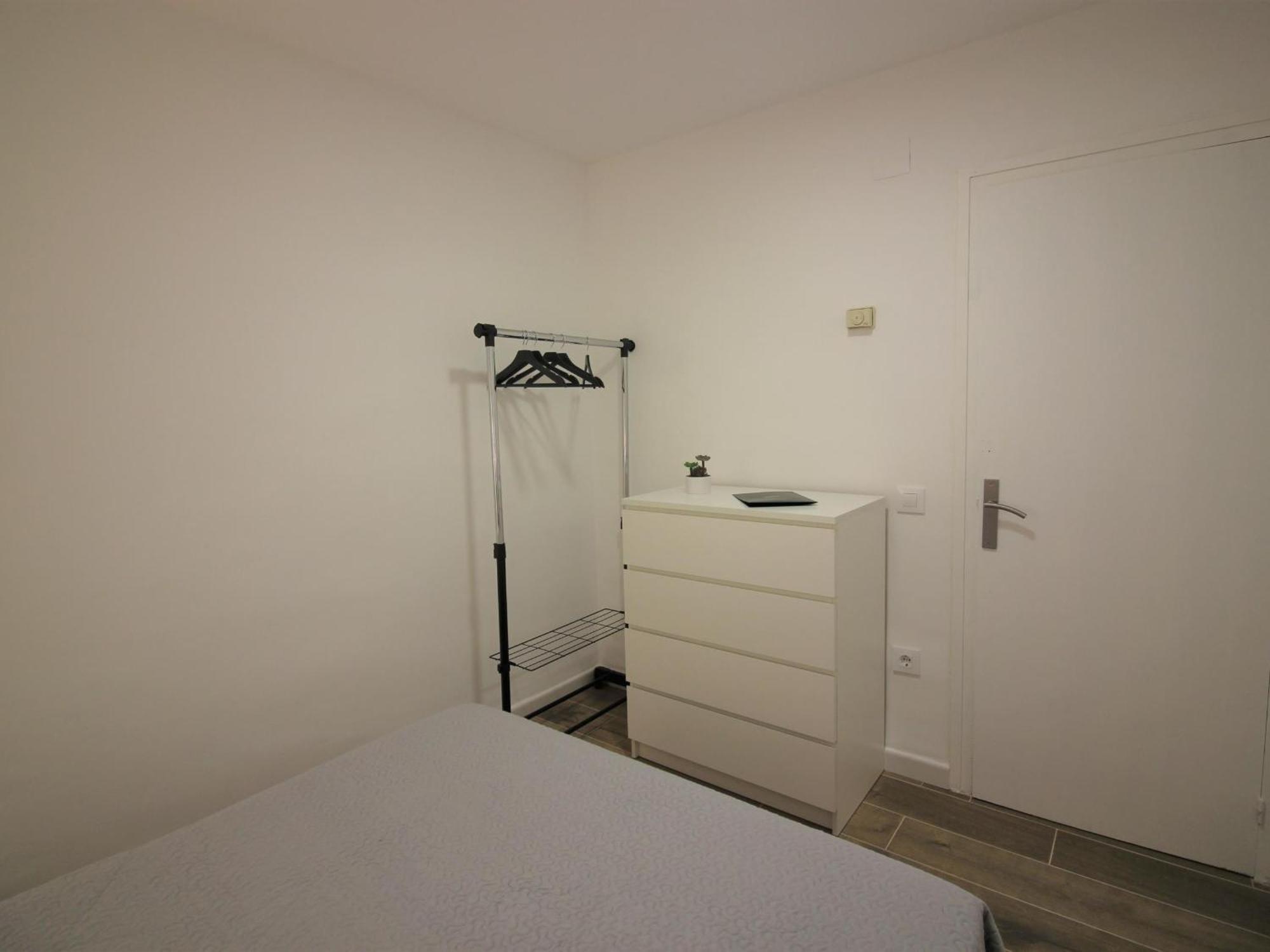 Apartment Renovado En El Centro De A Solo 150m De La Playa, Ideal Parejas - Es-228-110 *