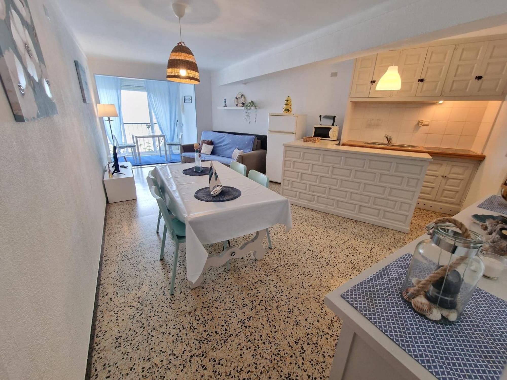 Apartamento Karina Beach-6 *