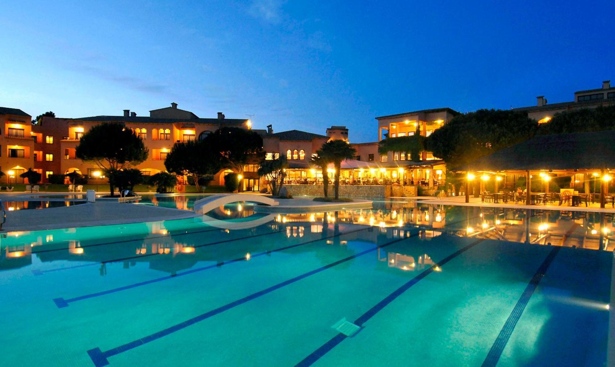 Hotel La Costa Golf & 4*