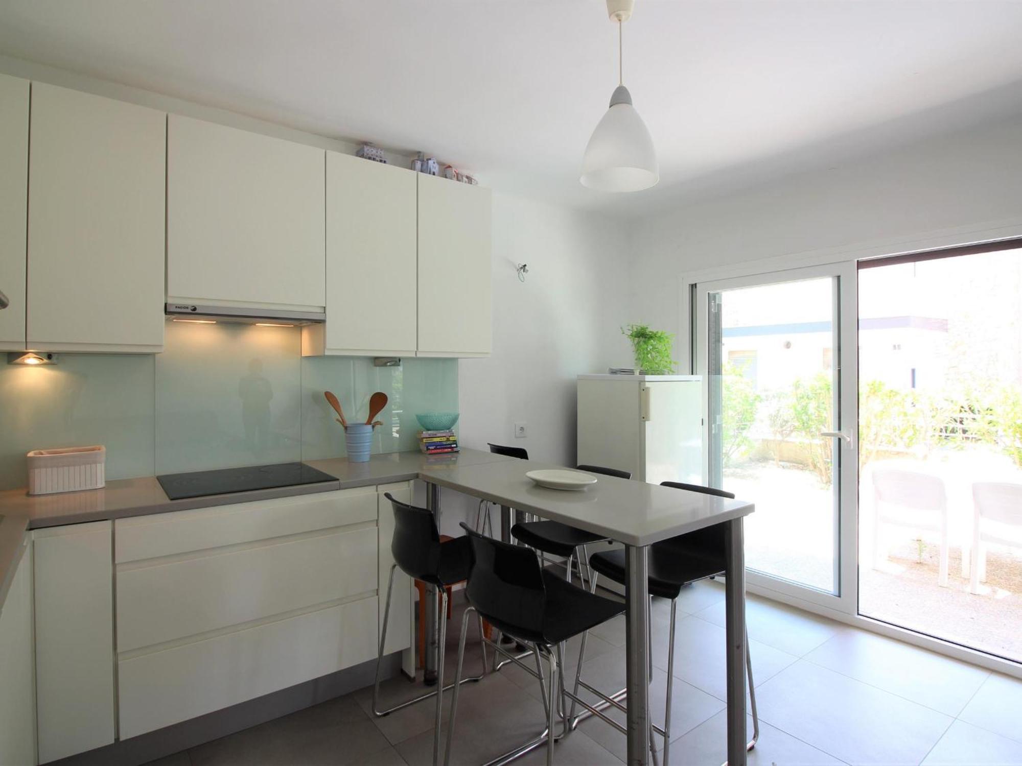 Renovado A 20m De La Playa En Con Terraza Y Parking - Es-228-124