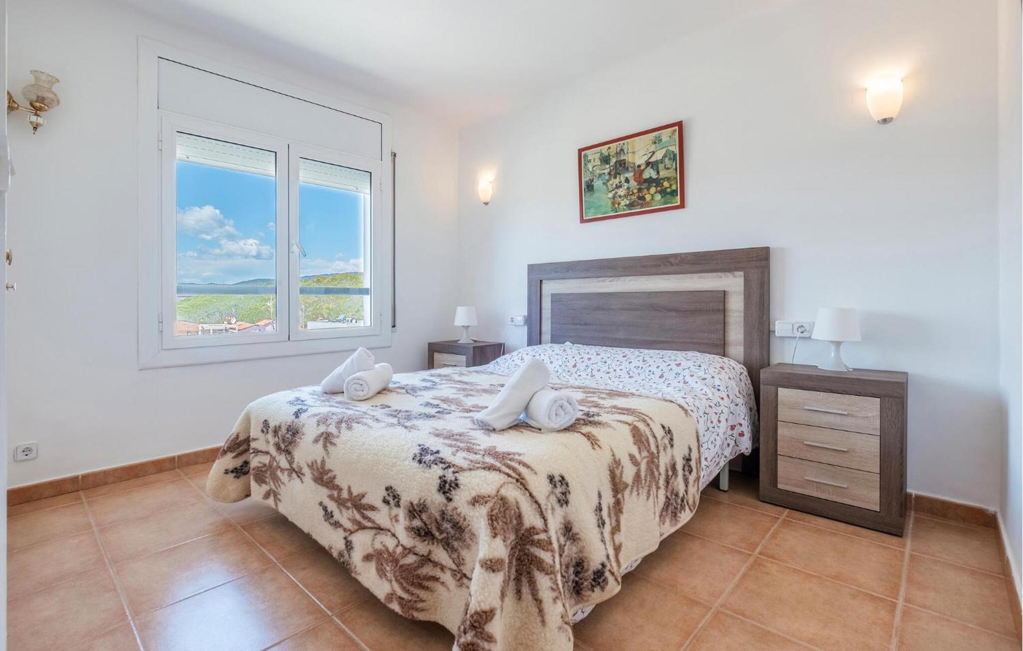 Apartamento Stunning In With Kitchenette
